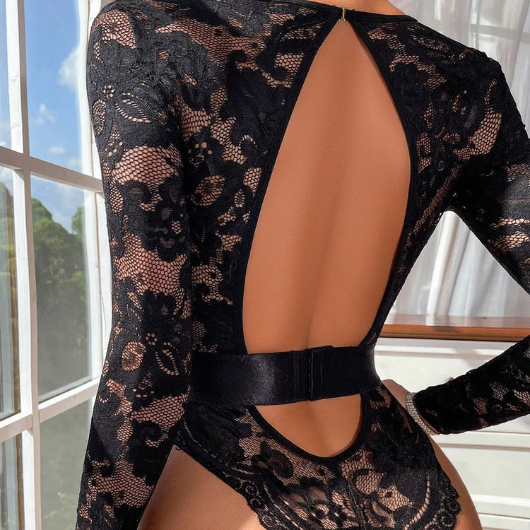 Zmysłowe Body Koronkowe "Noir Seduction" z Ozdobnymi Paseczkami
