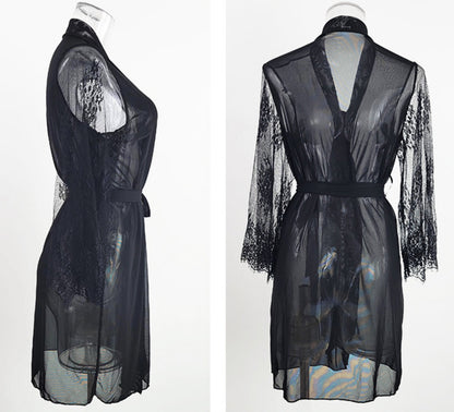 Zmysłowy Komplet Bielizny Nocny: Koronkowy Peniuar i Halka